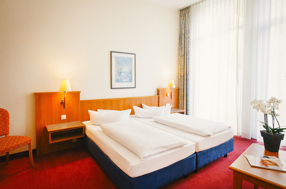 Vienna House Easy By Wyndham Trier Hotel Exterior photo