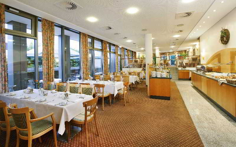 Vienna House Easy By Wyndham Trier Hotel Exterior photo